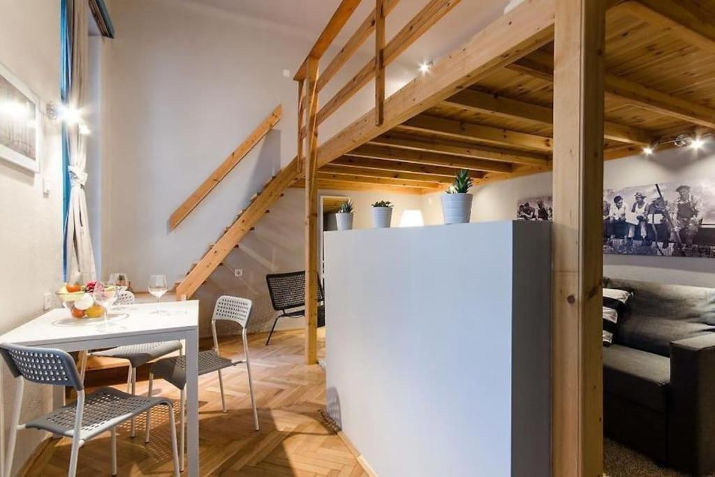 Blue Lotus Apartment T50 Budapest Exteriör bild